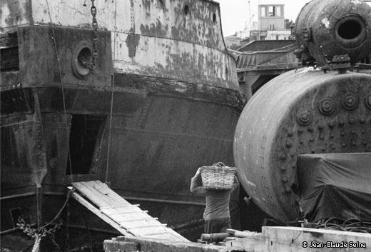 1967_port_du_havre_reparation_marine_marchande_0033