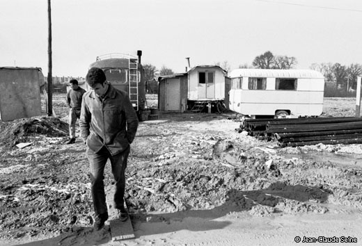 1971_Trappes_logement_ouvrier_immigre_du_batiment01_0067